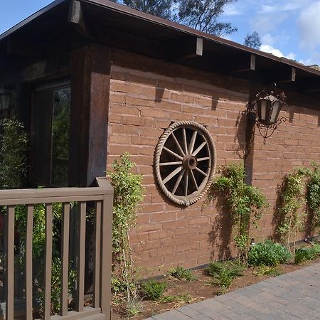 Bandy Canyon Ranch Hotel Escondido Buitenkant foto
