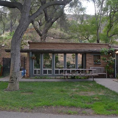 Bandy Canyon Ranch Hotel Escondido Buitenkant foto